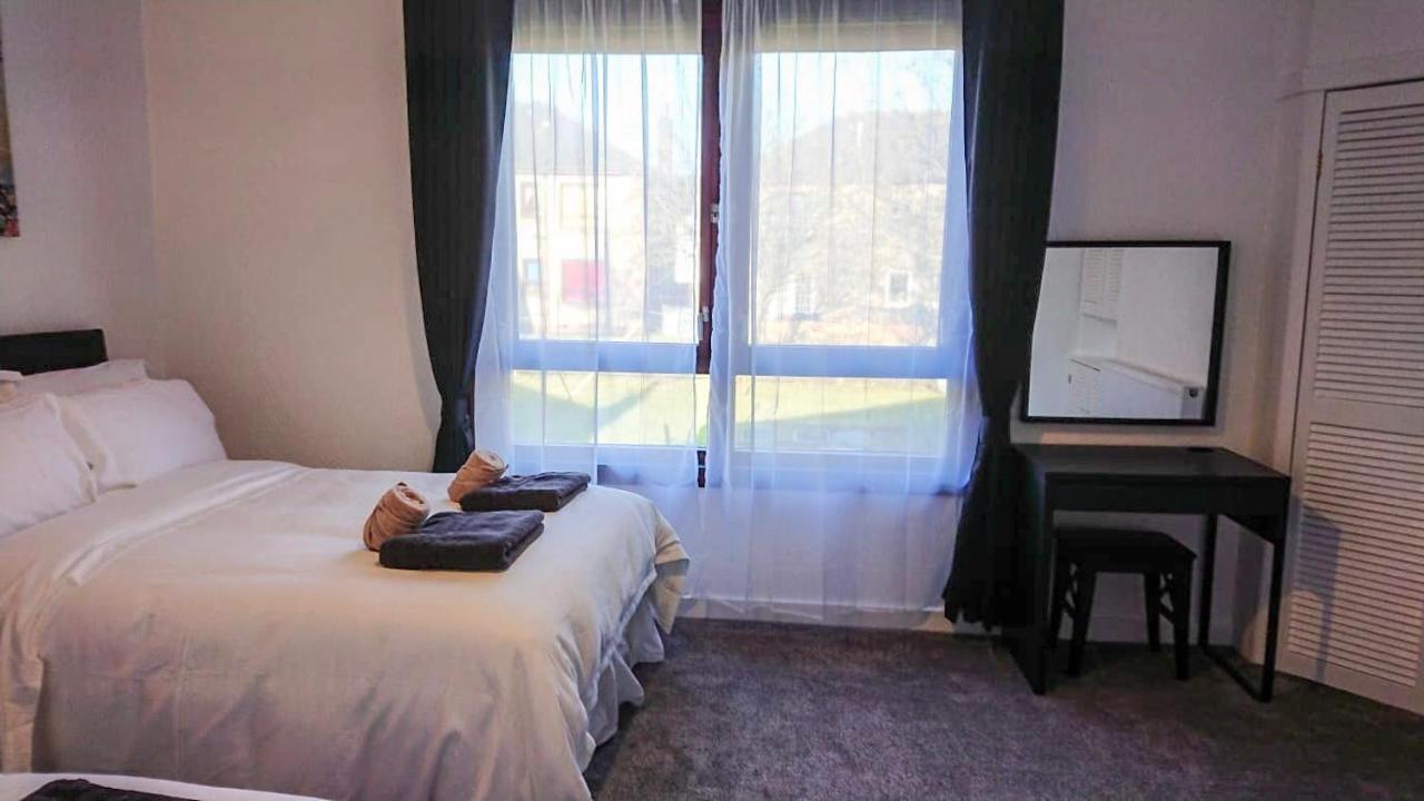 Carnock Road Apartment - Silverburn Shopping Centre Glasgow Eksteriør bilde