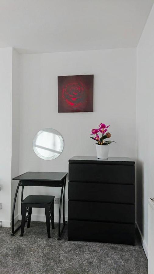 Carnock Road Apartment - Silverburn Shopping Centre Glasgow Eksteriør bilde